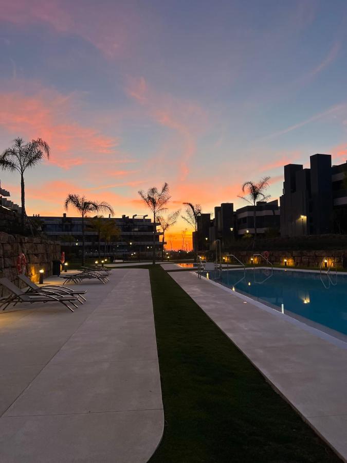 The Golden Oasis Penthouse Apartment Estepona Exterior photo